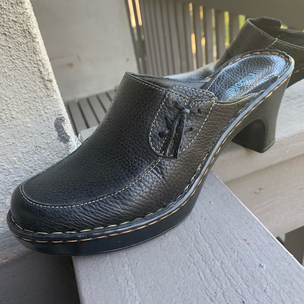 Black Pebbled leather shoes size 9
